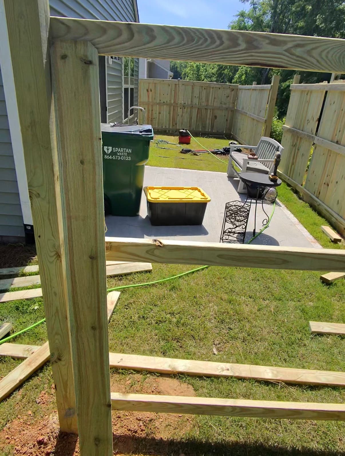 Custom Fence Installation & Staining – Image 6